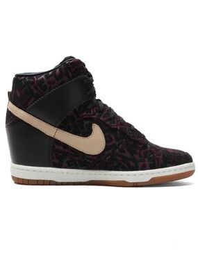 Nike Dunk Sky High Premium ‘13 Purple Tribal Tapestry Women’s size 10.5 NEW RARE